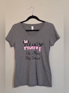 Women’s Size Small Disney Aunt T Shirt Gray V-Neck